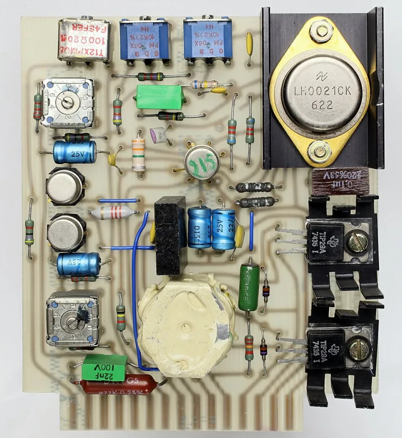 Powered Down, Sounding Different: The Truth About Capacitors and Amplifier Warm-Up