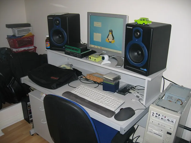 Closer Is Not Better: The Uncomfortable Truth About Desktop Speaker Listening