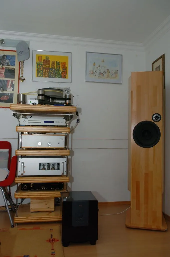 The Ground Beneath Your Gear: How Platforms and Isolation Change Everything You Hear